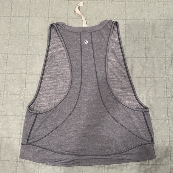 Lululemon tank top - size 2 - Picture 2 of 2